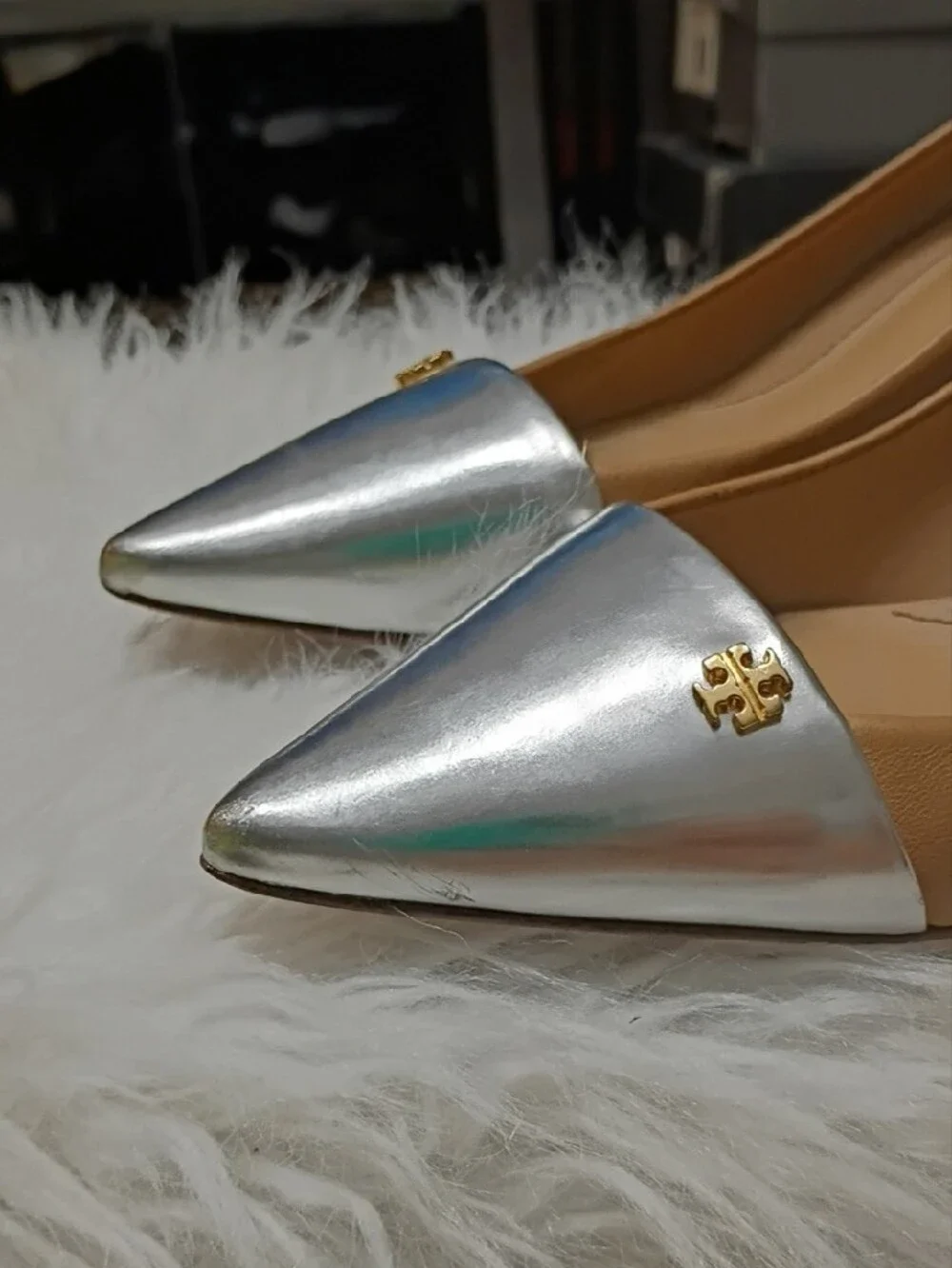 Tory Burch Nude & Metallic Silver Pointed Kitten Spectator Pumps Kitten Heels 6